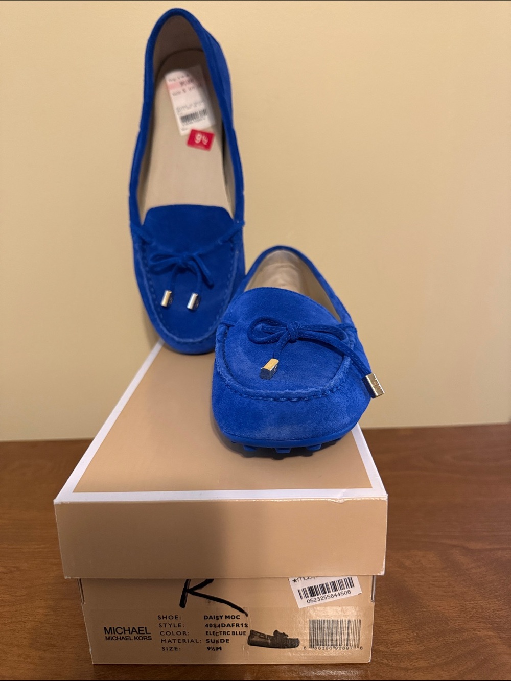 Michael Kors Electric Blue Daisy Moccasins Size 9 1/2M